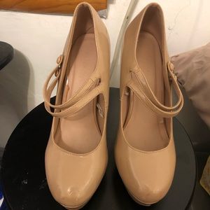 Beige nude heels